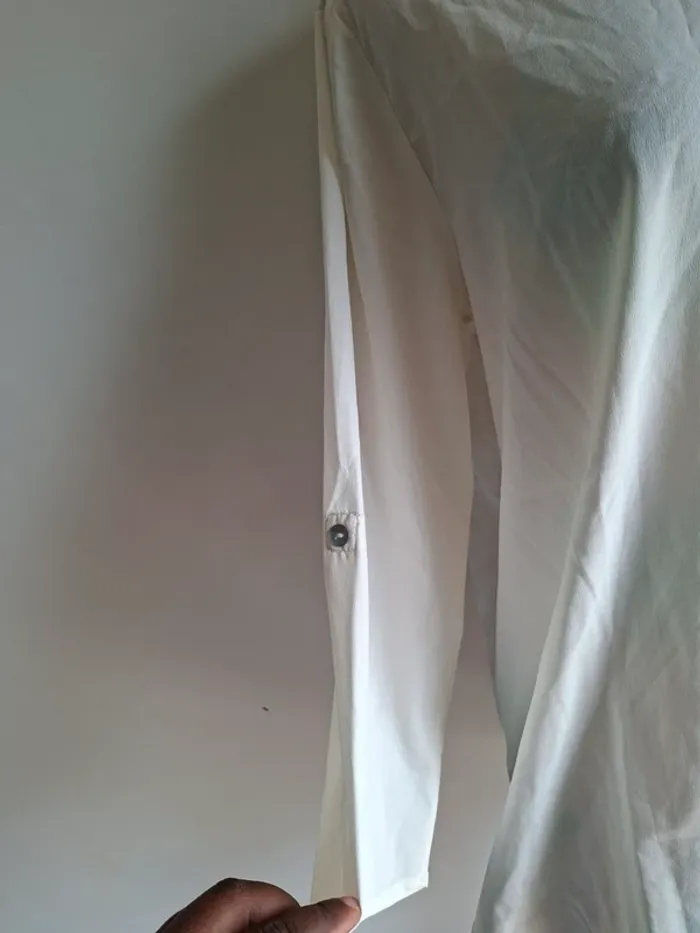 Jolie blouse blanche fluide - simplicité et élégance, manche longue, neuve, taille XL - photo numéro 4
