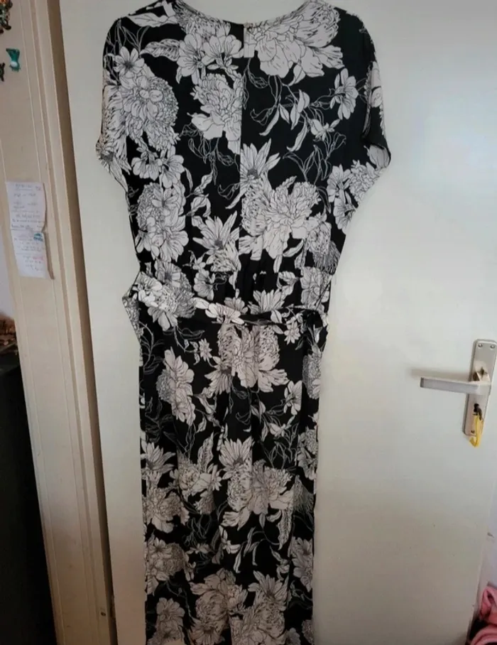 Combinaison noire et blanche - photo numéro 2