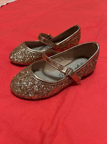 Paire de ballerines à paillettes pointure 25 bon état
