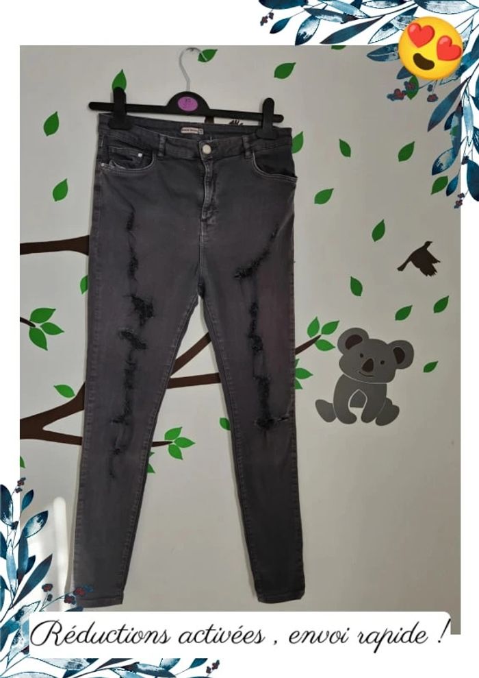 Jean trouée femme Bershka T42