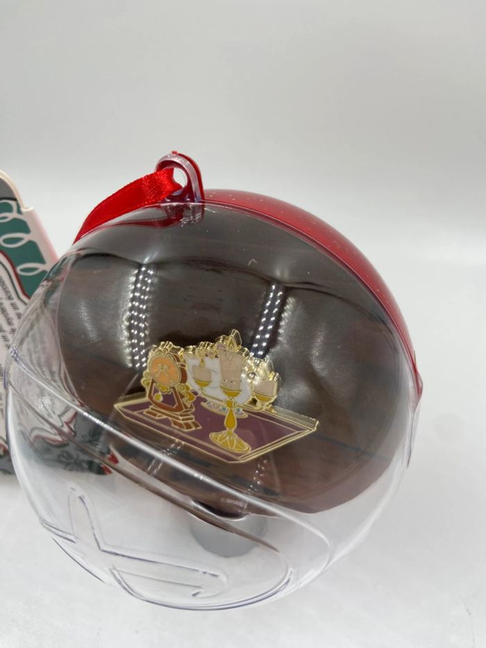 Ornement Coffret cadeau mystère et pin's en édition limitée La Belle et la Bête - photo numéro 2