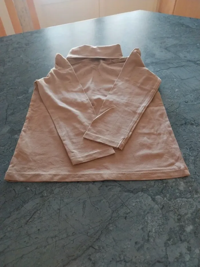 T-shirt col roulé T.6 ans - photo numéro 3