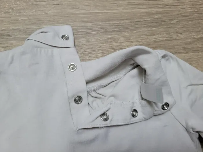 Lot de 3 sous-pulls fille en 18 mois - photo numéro 5
