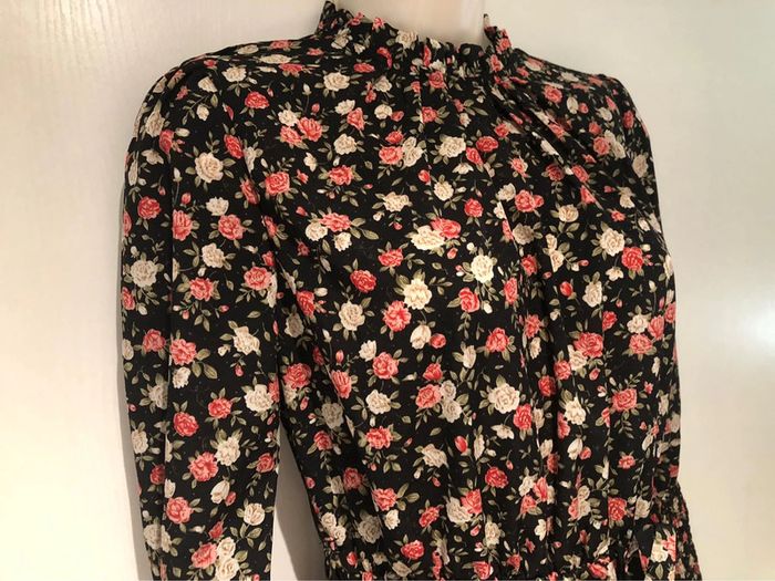 Robe fleurs  noir rose crème  beige taille S shein - photo numéro 16