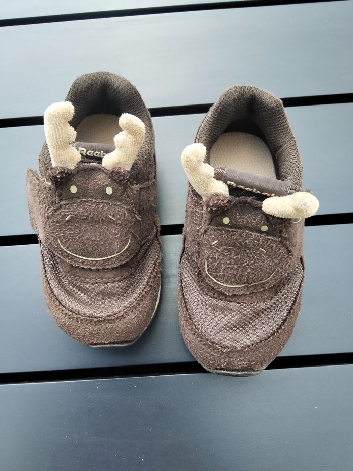 Baskets Reebok taille 20 - photo numéro 2
