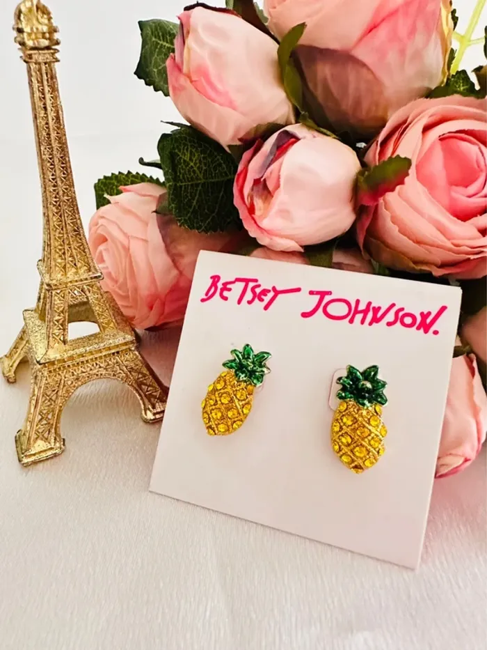 Boucles d’oreilles ananas Betsey Johnson – strass jaunes, émaillées vert – modèle 3D, outlet
