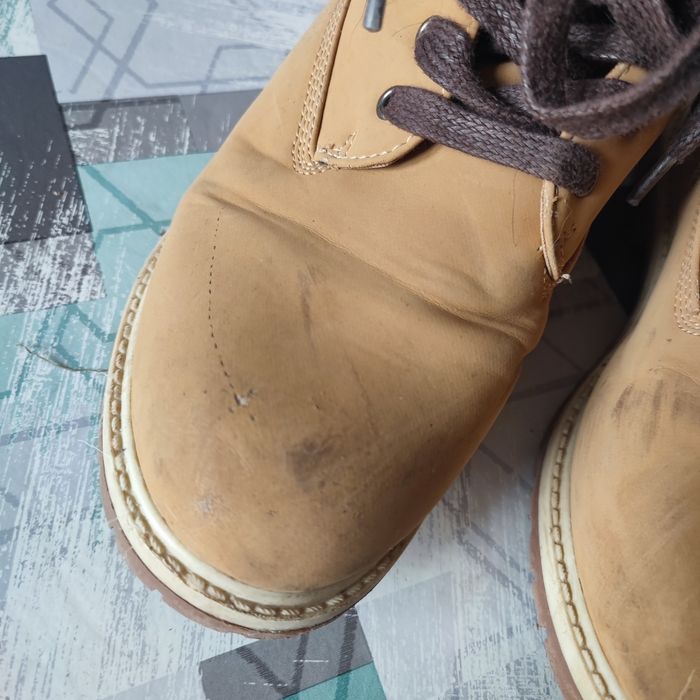 Boots beige 37 semelle impeccable griffure - photo numéro 3