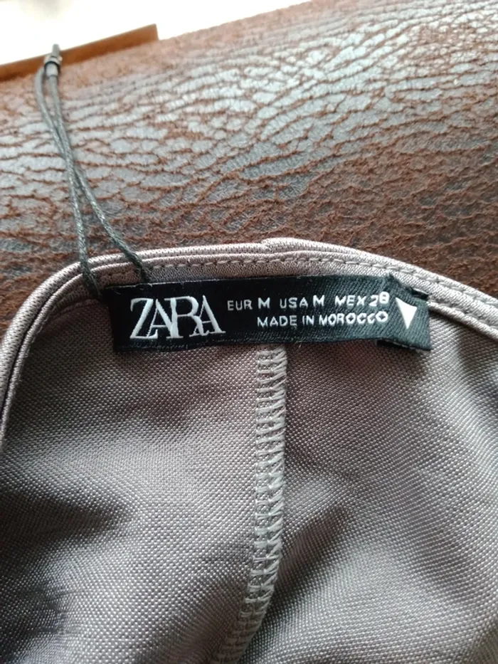 Haut fine bretelles Zara - photo numéro 7