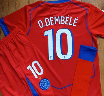 Splendide maillot taille 8 ans Dembélé PSG rouge 2026 étoile