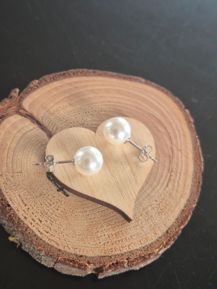 Boucles d'oreilles perles blanche