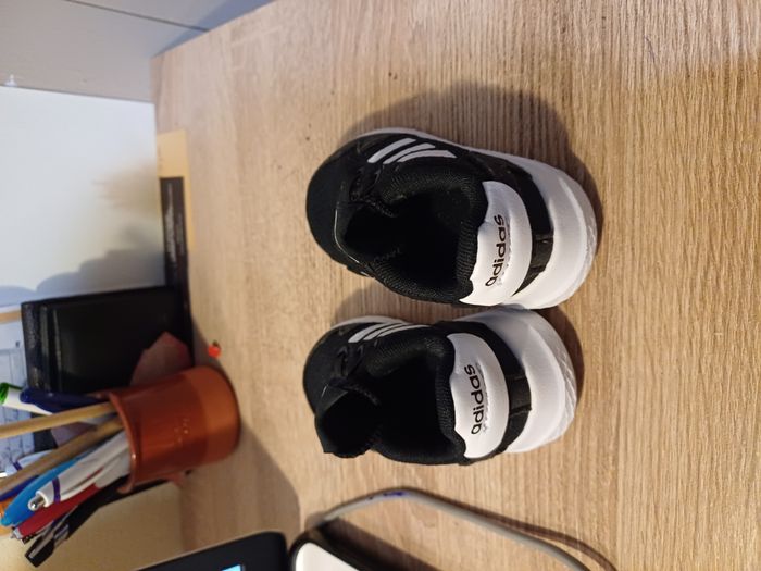 2 paires de chaussures garçons Pointure 20 et 21 - photo numéro 4