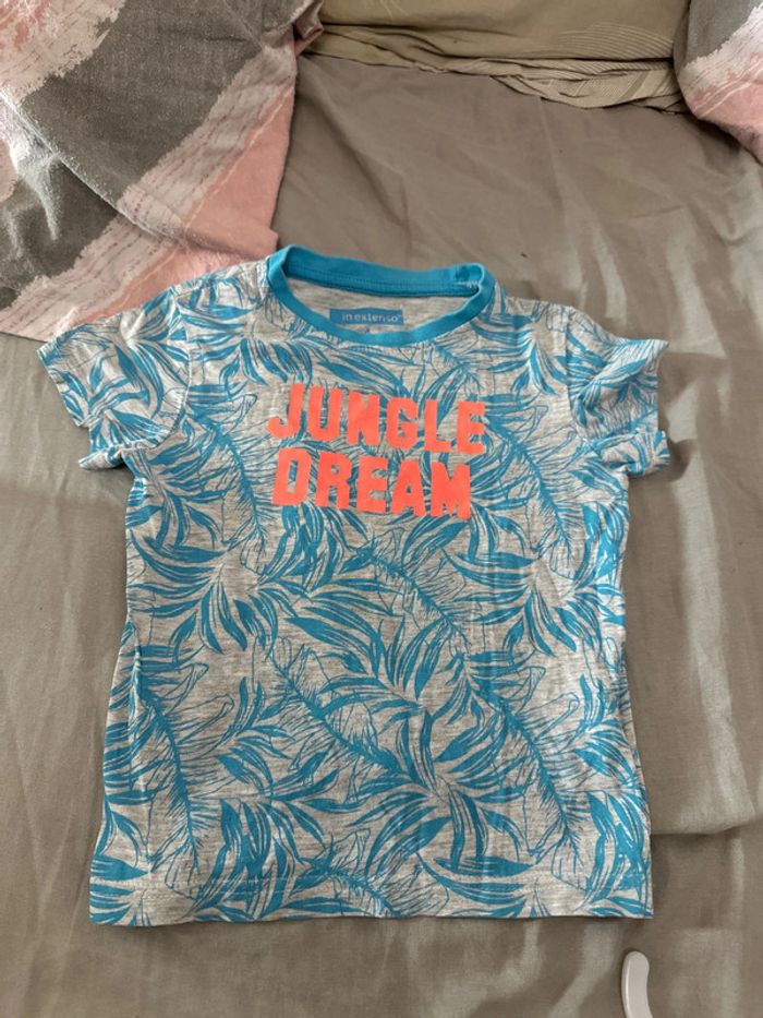 Tee shirt