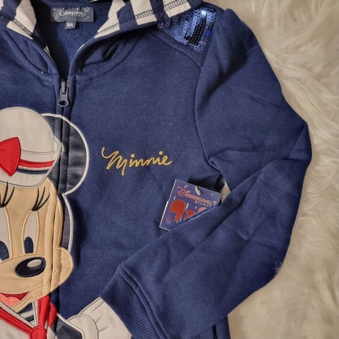 NEUF (non porté) 🏷😍🤩🩷Superbe Sweat 8 ANS fille disneyland paris officiel 🩷🥰😍 - photo numéro 2