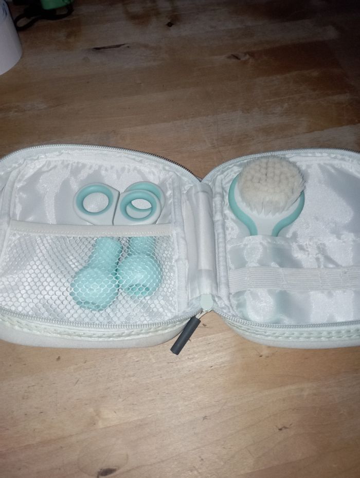 Trousse toilette bébé - photo numéro 2