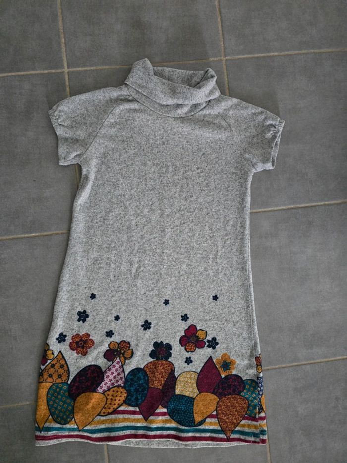Robe pull manches courtes