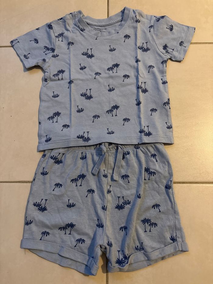 Ensemble short et teeshirt