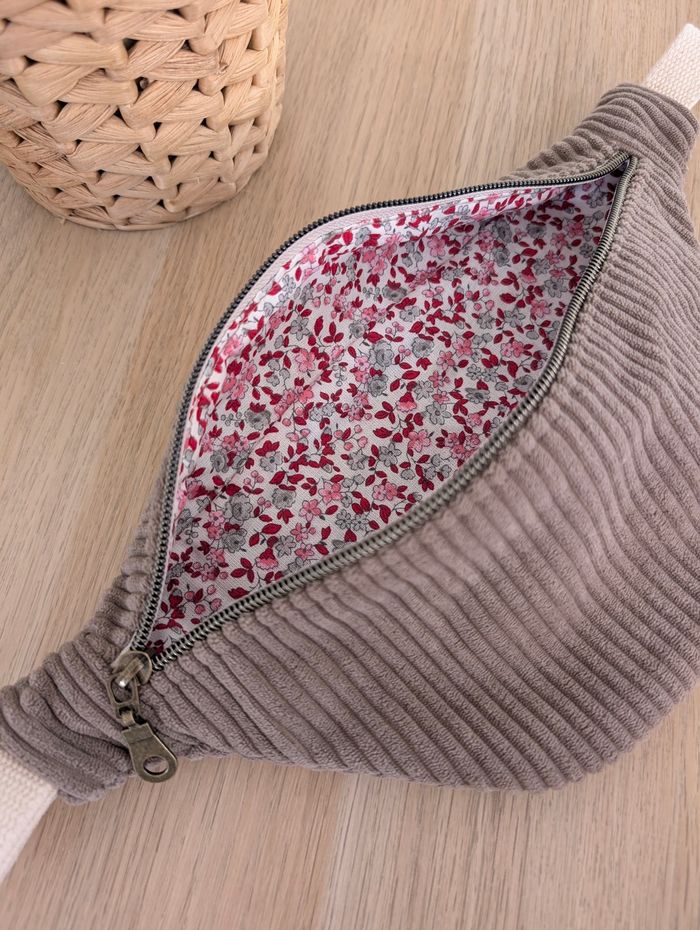 Sac banane enfant  velours côtelé marron - photo numéro 2