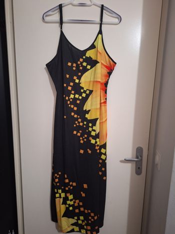 Robe longue noir jaune orange