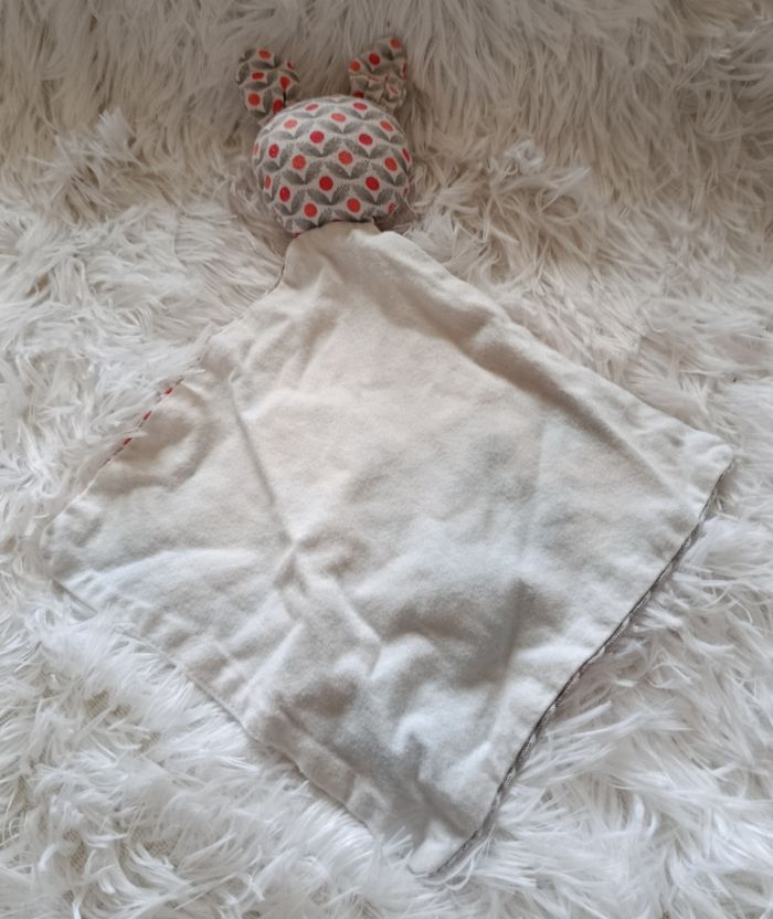 Doudou lapin plat losange gris à pois rouge et orange- Obaibi - photo numéro 2