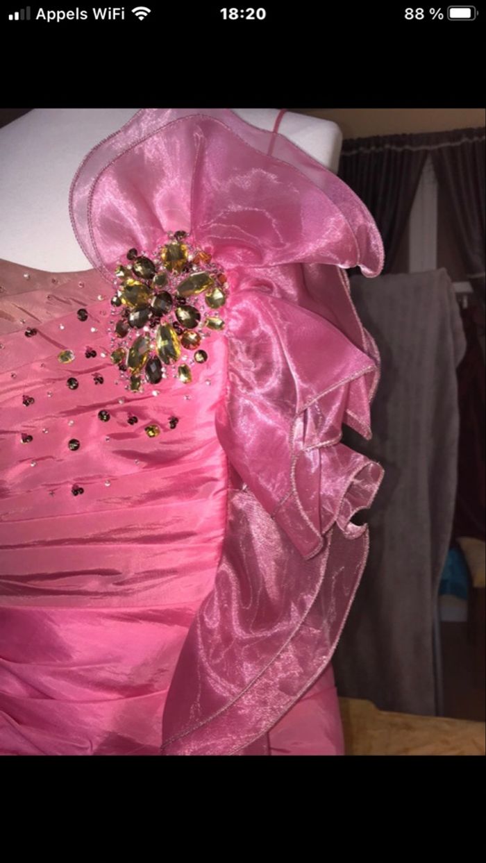 Robe de soirée T 40 - photo numéro 3