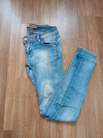 Jeans clair à pailletes Monday Premium taille 38