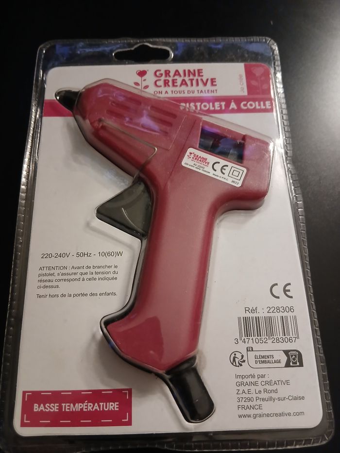 Graine créative  pistolet a colle chaud