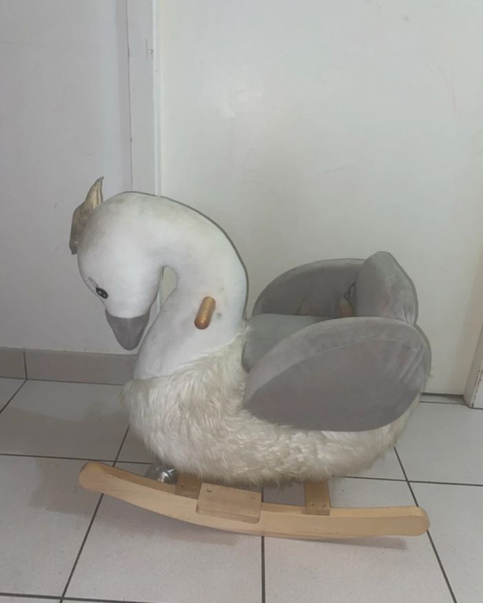Cygne à bascule