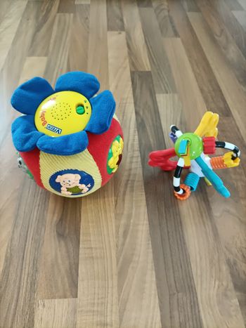 Lot jouets bébé balle musicale+hochet dents VTech