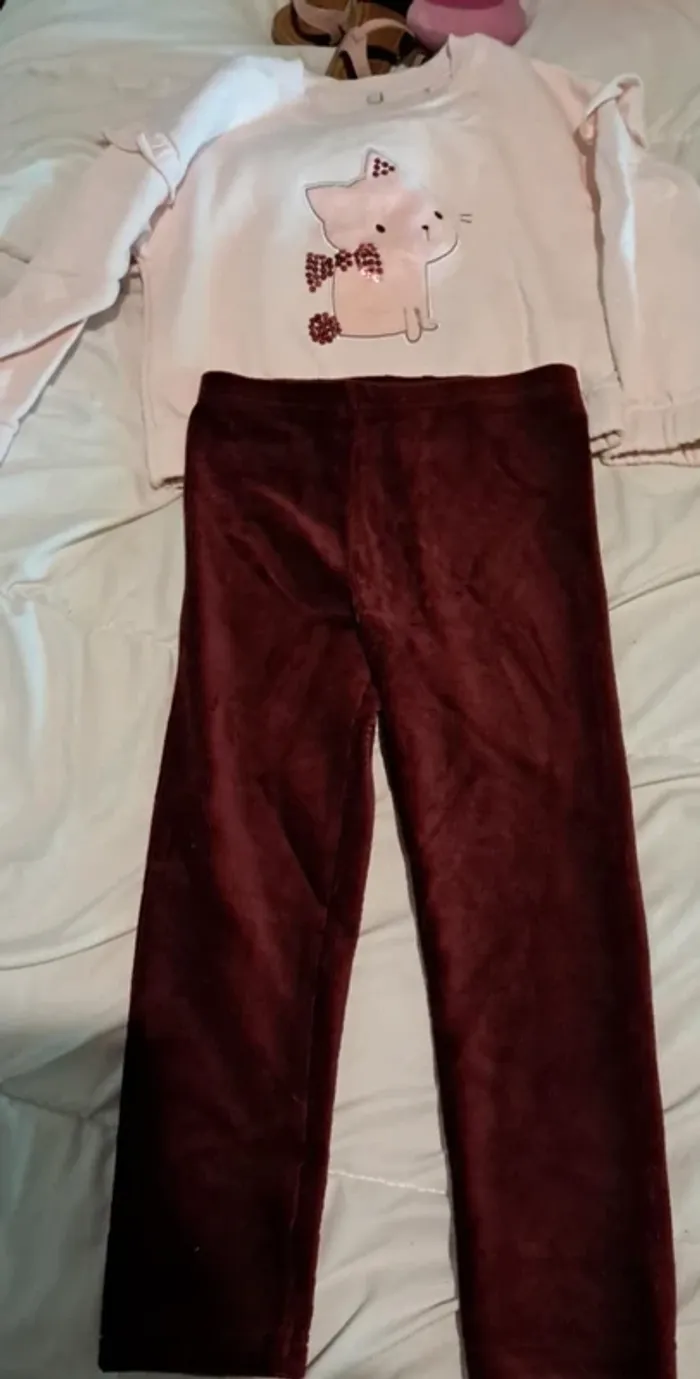 Vend ensemble fille neuf