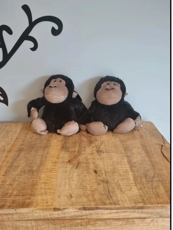 Peluche singe cale-porte
20cm