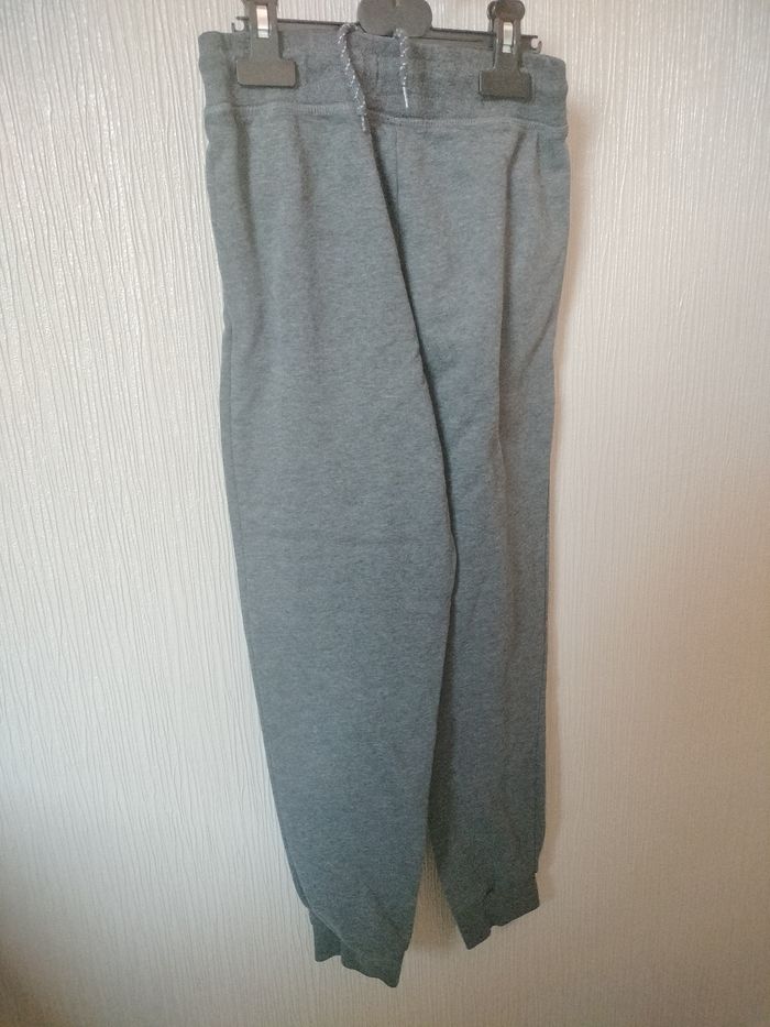 Jogging taille 11 12ans - photo numéro 2