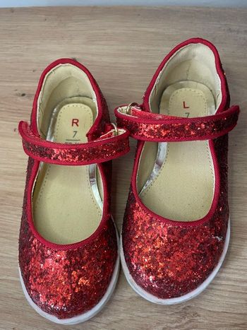 Sandale rouge brillante - pointure 24