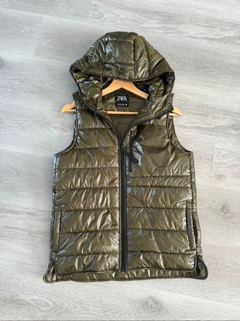 Doudoune matelassée sans manche kaki Zara