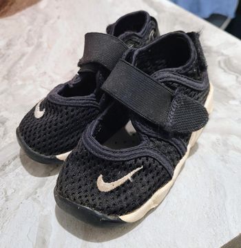 Nike rift taille 23,5