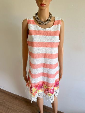 Robe blanche et corail neuve avec dentelle Molly Bracken taille unique