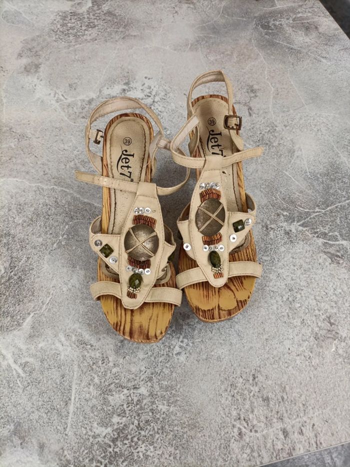 Chaussure style sabot a talon - photo numéro 2