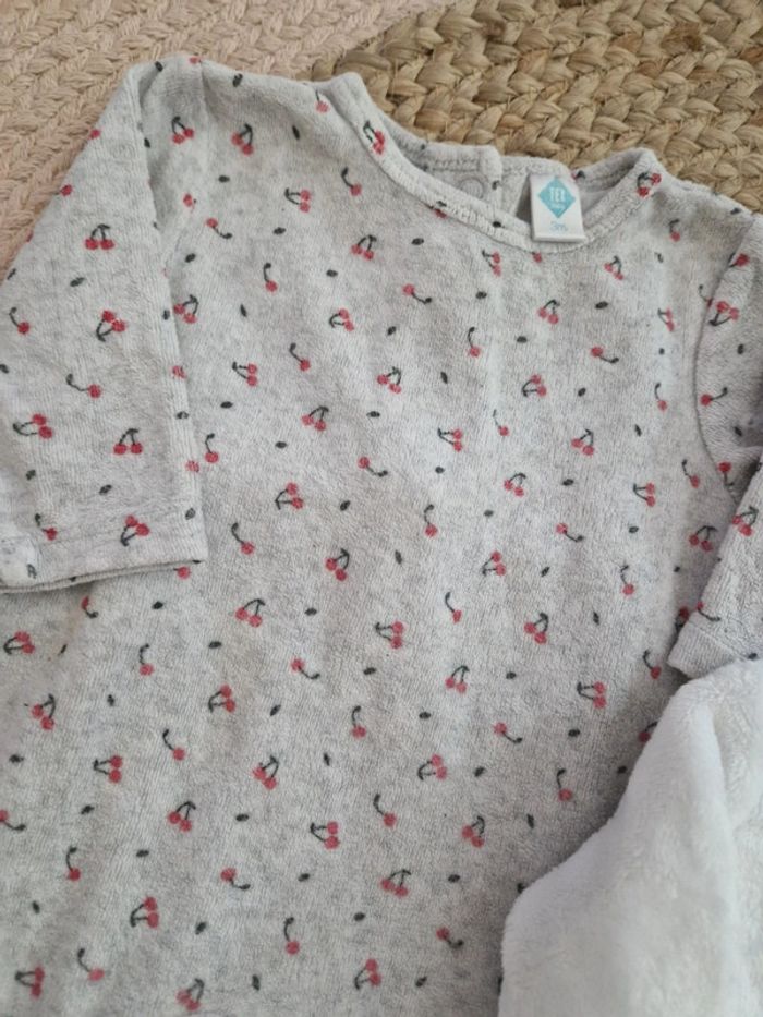 Lot de pyjamas fleurie gémo bébé fille 3mois - photo numéro 4