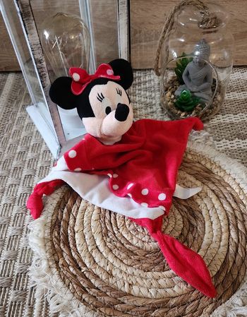 Doudou Lange Minnie Disney Rouge
