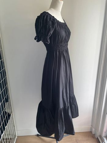 Robe noire coton broderie H&M