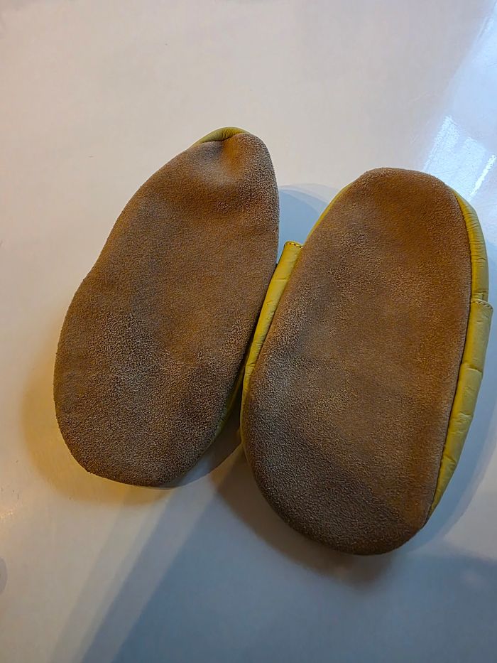 Chaussons souples bébés 18 à 20 - photo numéro 4