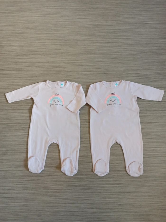 2 pyjamas identiques bébé fille 6 mois