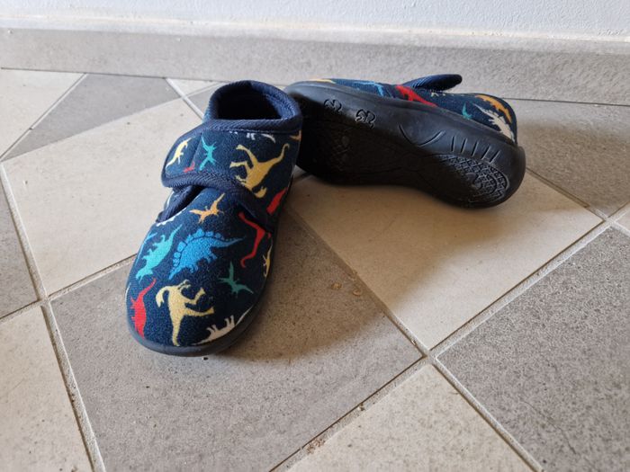 Lot 3 paires chaussures bébé T23 – Baskets, bottes pluie, chaussons scratch ! - photo numéro 4