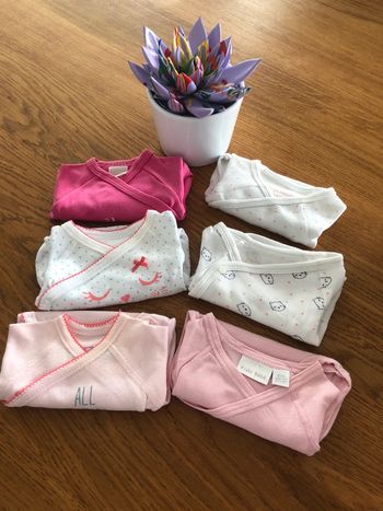 Lot de 6 bodies naissance