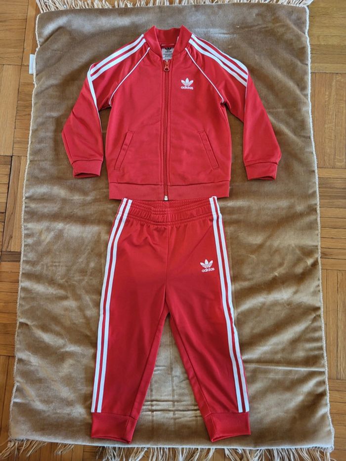 Joli survêtement SST Adidas 2/3 ans