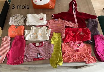 Lot 3 mois fille
