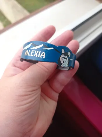 Bracelet cuire prénom Alexia
