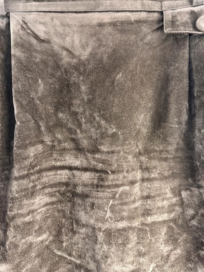 Jupe kaki taille 42/44 Velour très bon état - photo numéro 2