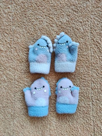 Lot de 2 paires gants moufles Taille 24 mois 2 ans