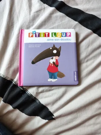 Livre P'tit loup aime son doudou