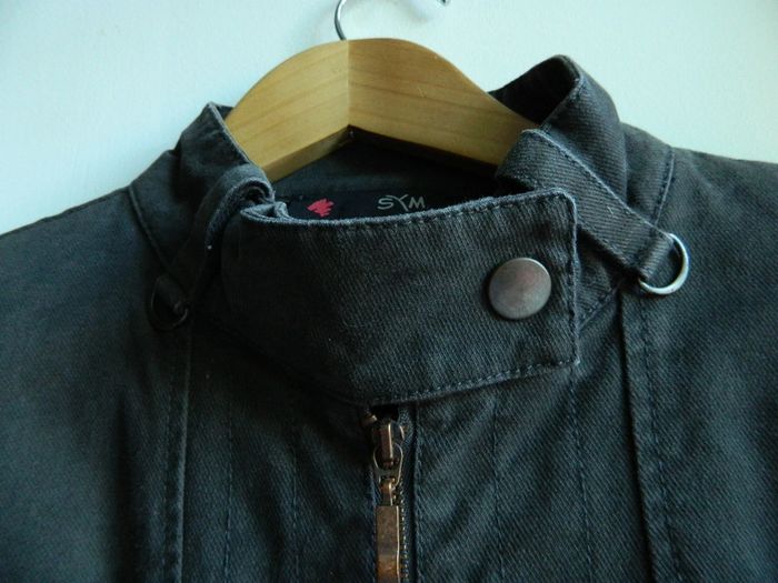 Blouson zippé T 44 "SYM" - photo numéro 4